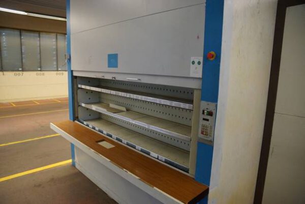 9 Stück Lagerpaternoster, Hänel und Kardex, Höhe zwischen ca. 2,42m und ca. 2,92m, Traglast 80 bis 140kg / Gondel – gebraucht -: lagertechnik