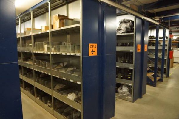 Fachbodenregale, ca. 720 Felder, ca. 2,70m hoch (Höhen bis ca. 5,50m möglich), 150kg / Boden – gebraucht - : – Bild 9