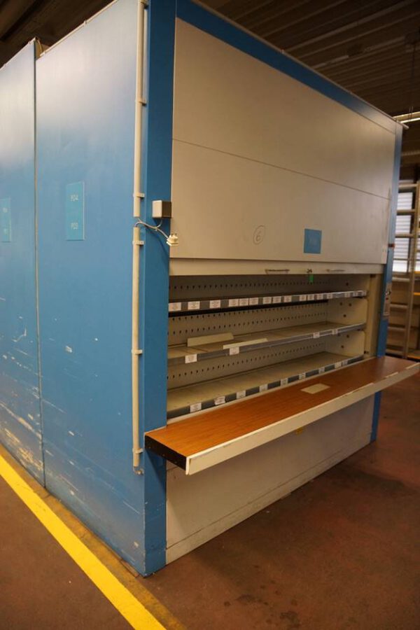 9 Stück Lagerpaternoster, Hänel und Kardex, Höhe zwischen ca. 2,42m und ca. 2,92m, Traglast 80 bis 140kg / Gondel – gebraucht -: – Bild 34
