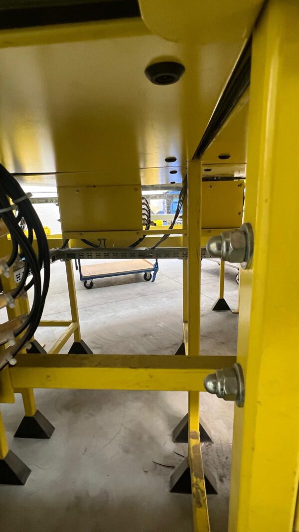 Kippschalensorter, Beumer, 81 Sorterendstellen,  – gebraucht - : – Bild 35