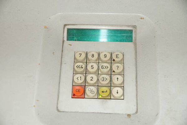 9 Stück Lagerpaternoster, Hänel und Kardex, Höhe zwischen ca. 2,42m und ca. 2,92m, Traglast 80 bis 140kg / Gondel – gebraucht -: – Bild 38
