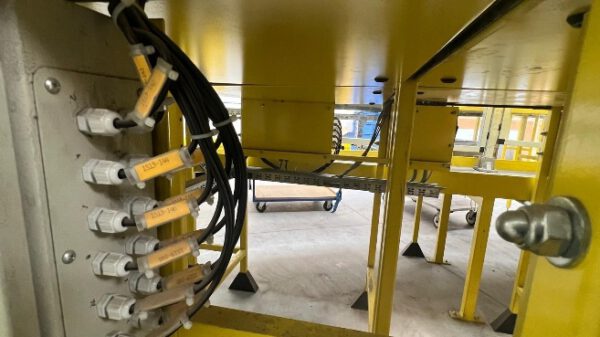 Kippschalensorter, Beumer, 81 Sorterendstellen,  – gebraucht - : – Bild 40