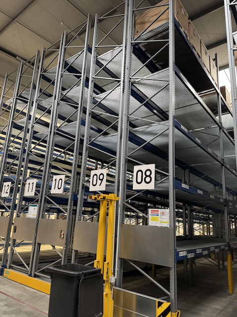 Palettenverschieberegalanlage, Bito, Höhe ca. 8m, 900kg / Palette, 3,60m Traversen, ca. 2.684 Stellplätze - gebraucht - : lagertechnik Palettenverschieberegalanlage, Bito, Höhe ca. 8m, 900kg / Palette, 3,60m Traversen, ca. 2.684 Stellplätze - gebraucht - : – Bild 44