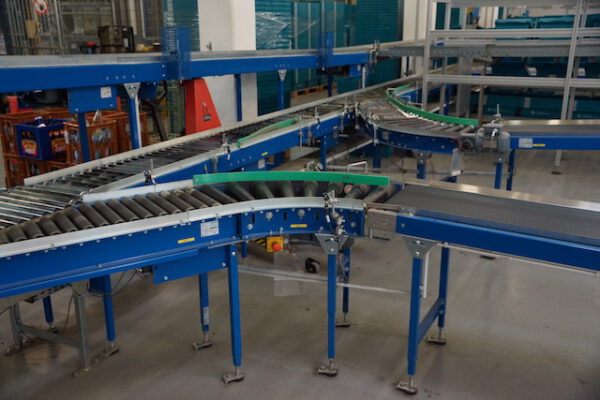 Komplette Fördertechnikanlage, ca. 200m, Rollenbreite 40 und 60cm - gebraucht - : lagertechnik