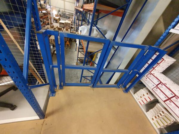 Fachbodenregalanlage, 3 geschossig, 3 OG als Freifläche, ca. 446 Felder, Böden ca. 0,60m x 1m – gebraucht - : – Bild 44