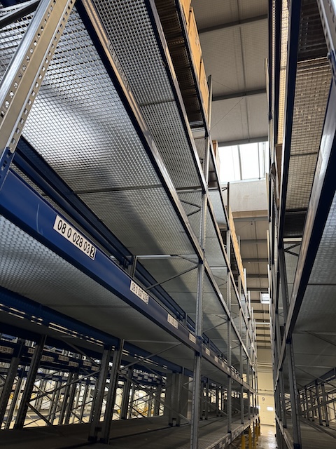 Palettenverschieberegalanlage, Bito, Höhe ca. 8m, 900kg / Palette, 3,60m Traversen, ca. 2.684 Stellplätze - gebraucht - : lagertechnik Palettenverschieberegalanlage, Bito, Höhe ca. 8m, 900kg / Palette, 3,60m Traversen, ca. 2.684 Stellplätze - gebraucht - : – Bild 39