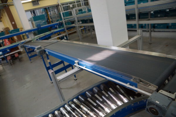 Komplette Fördertechnikanlage, ca. 200m, Rollenbreite 40 und 60cm - gebraucht - : – Bild 46