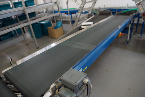 Komplette Fördertechnikanlage, ca. 200m, Rollenbreite 40 und 60cm - gebraucht - : lagertechnik