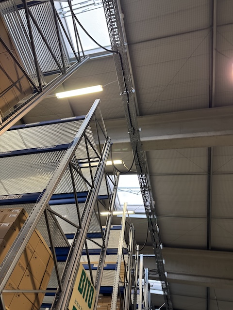 Palettenverschieberegalanlage, Bito, Höhe ca. 8m, 900kg / Palette, 3,60m Traversen, ca. 2.684 Stellplätze - gebraucht - : lagertechnik Palettenverschieberegalanlage, Bito, Höhe ca. 8m, 900kg / Palette, 3,60m Traversen, ca. 2.684 Stellplätze - gebraucht - : – Bild 18