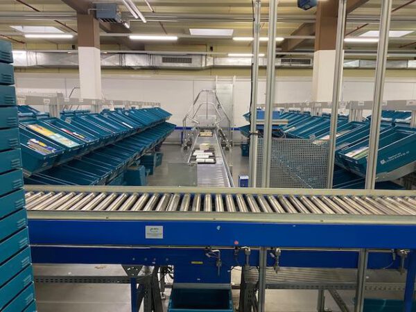 Komplette Fördertechnikanlage, ca. 200m, Rollenbreite 40 und 60cm - gebraucht - : – Bild 74