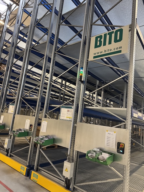 Palettenverschieberegalanlage, Bito, Höhe ca. 8m, 900kg / Palette, 3,60m Traversen, ca. 2.684 Stellplätze - gebraucht - : lagertechnik Palettenverschieberegalanlage, Bito, Höhe ca. 8m, 900kg / Palette, 3,60m Traversen, ca. 2.684 Stellplätze - gebraucht - : – Bild 6