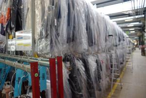 Textilhängeregal, Bito, Feldbreite 1 und 1,50m, Höhe 3m – gebraucht - : lagertechnik