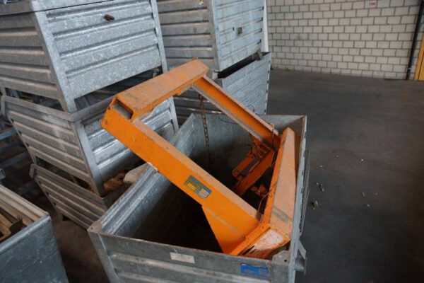 5 St. stapelbare Kippbehälter, verzinkt, inkl. 1 Staplertraverse - gebraucht- : – Bild 7