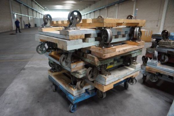 37 Stück sehr stabile Schwerlast Rollbretter - gebraucht- :