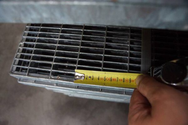 Posten Gitterroste, ca. 83 Stück – vorrangig wird der komplette Posten verkauft!! – Bild 11