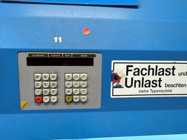 2 Stück Lagerpaternoster, Kardex, 250kg / Gondel, 4,40m hoch, 17 Gondeln – Bild 15