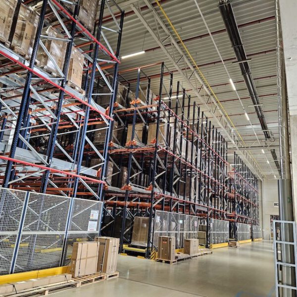 Radio-Shuttle Palettenregal für Europaletten etc. ähnlich  Einfahrregal, Mecalux, 800kg / Palette, max. 5776 Palettenstellplätze – Bild 14